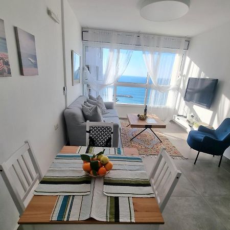 Beautiful 2-Bedroom Sea-View Apartment เนทันยา ภายนอก รูปภาพ