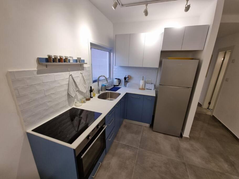 Beautiful 2-Bedroom Sea-View Apartment เนทันยา ภายนอก รูปภาพ