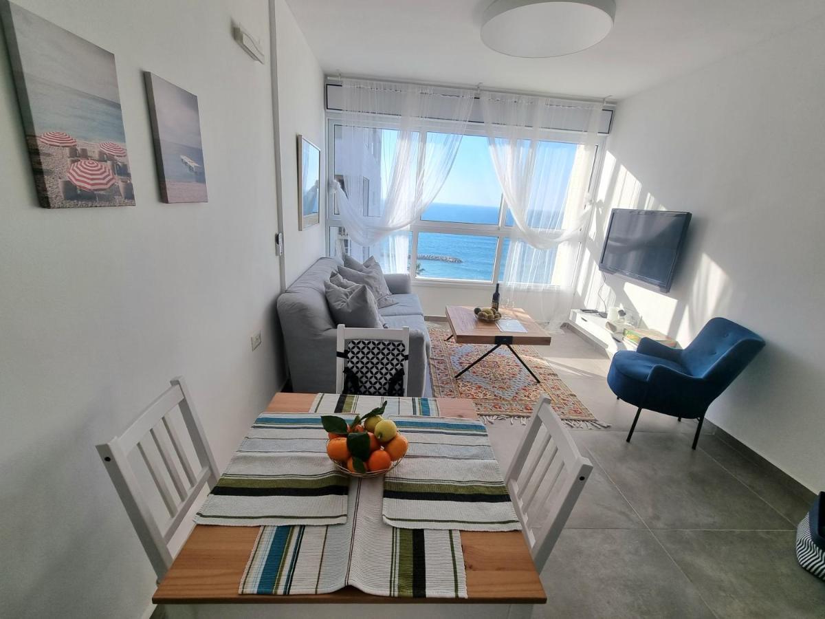 Beautiful 2-Bedroom Sea-View Apartment เนทันยา ภายนอก รูปภาพ