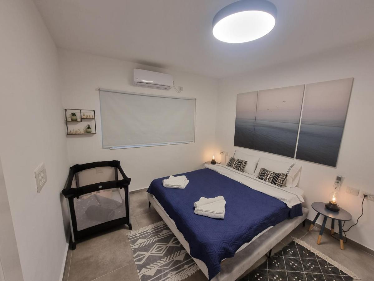 Beautiful 2-Bedroom Sea-View Apartment เนทันยา ภายนอก รูปภาพ